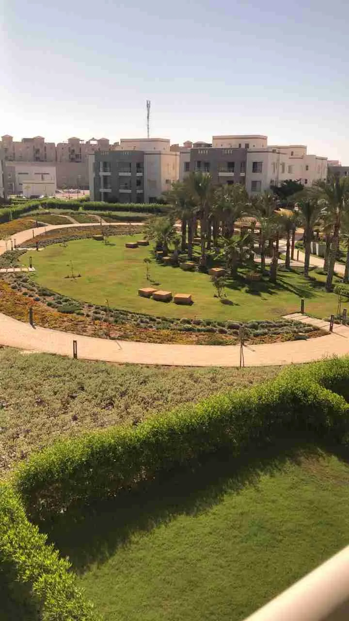 بنتهاوس للبيع في أمواج في سيدي عبد الرحمن بمساحة 150 م² تتكون من 3 غرف
