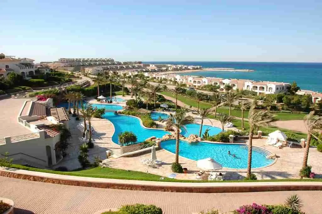 Twinhouse for sale in La Vista Topaz in Ain Sokhna of 0 m² with 3 bedrooms