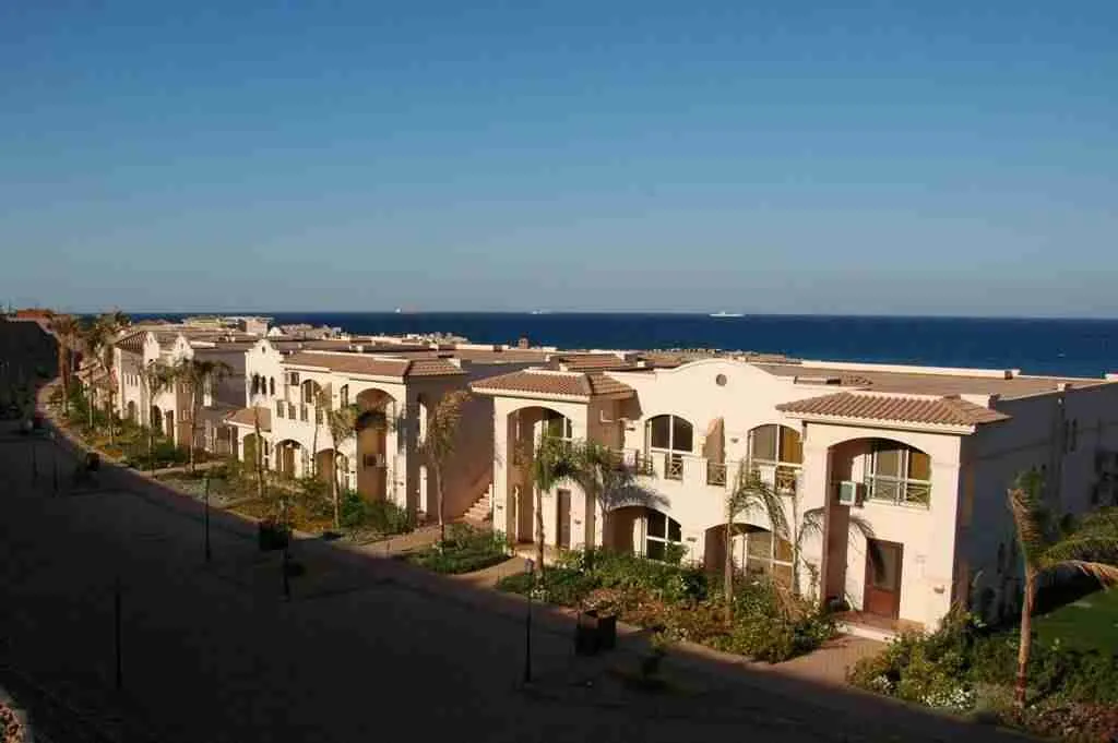 Twinhouse for sale in La Vista Topaz in Ain Sokhna of 0 m² with 3 bedrooms