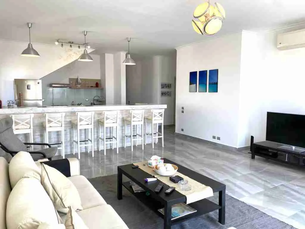 شاليه للبيع في هاسيندا باي في سيدي عبد الرحمن بمساحة 0 م² تتكون من 3 غرف