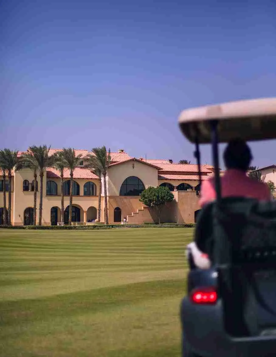 توين هاوس للبيع في أب تاون كايرو في مقطم بمساحة 0 م² تتكون من 4 غرف