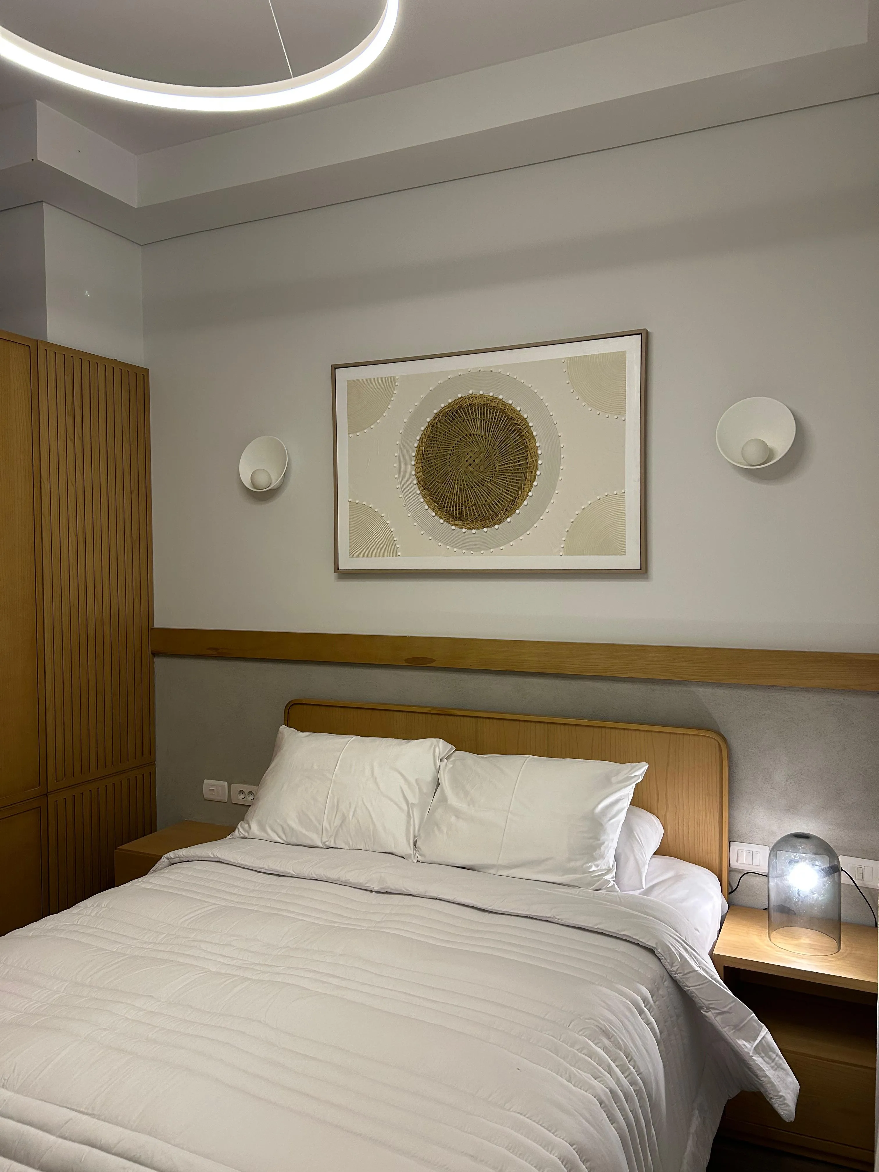  للبيع في مزارين في  بمساحة 0 م² تتكون من 0 غرف