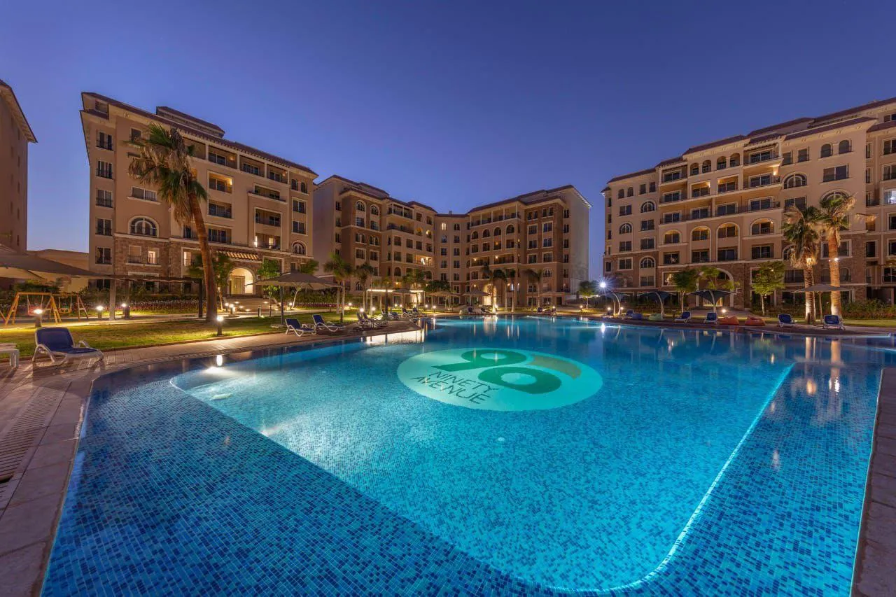  للبيع في ناينتي افينيو في  بمساحة 0 م² تتكون من 0 غرف