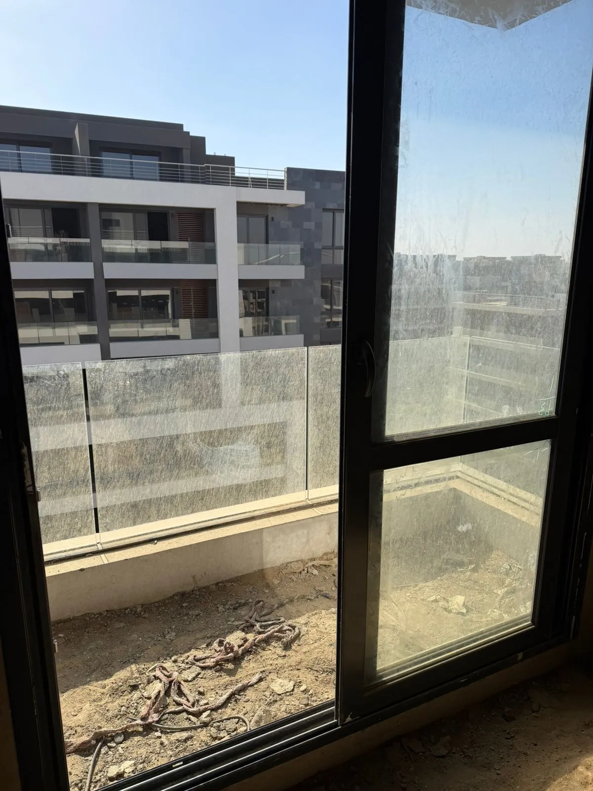  للبيع في الباتيو أورو في  بمساحة 0 م² تتكون من 0 غرف