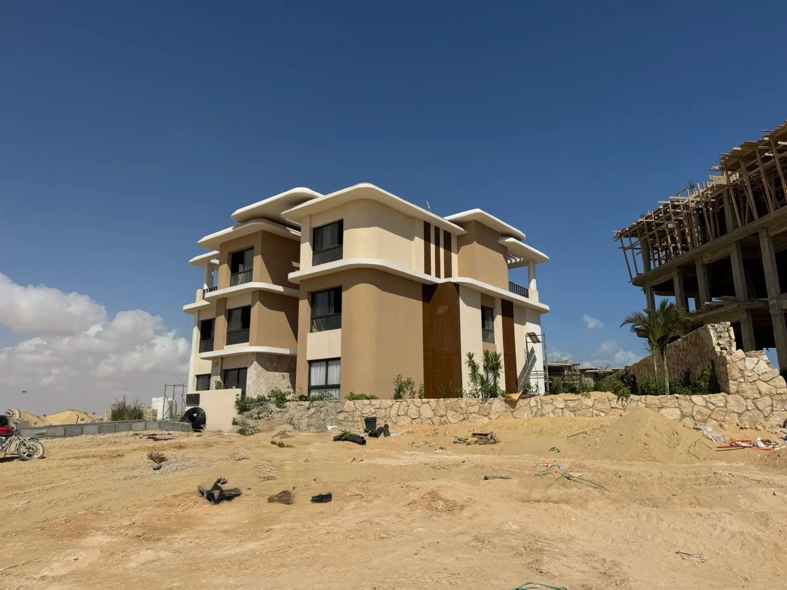  for sale in Koun in  of 0 m² with 0 bedrooms