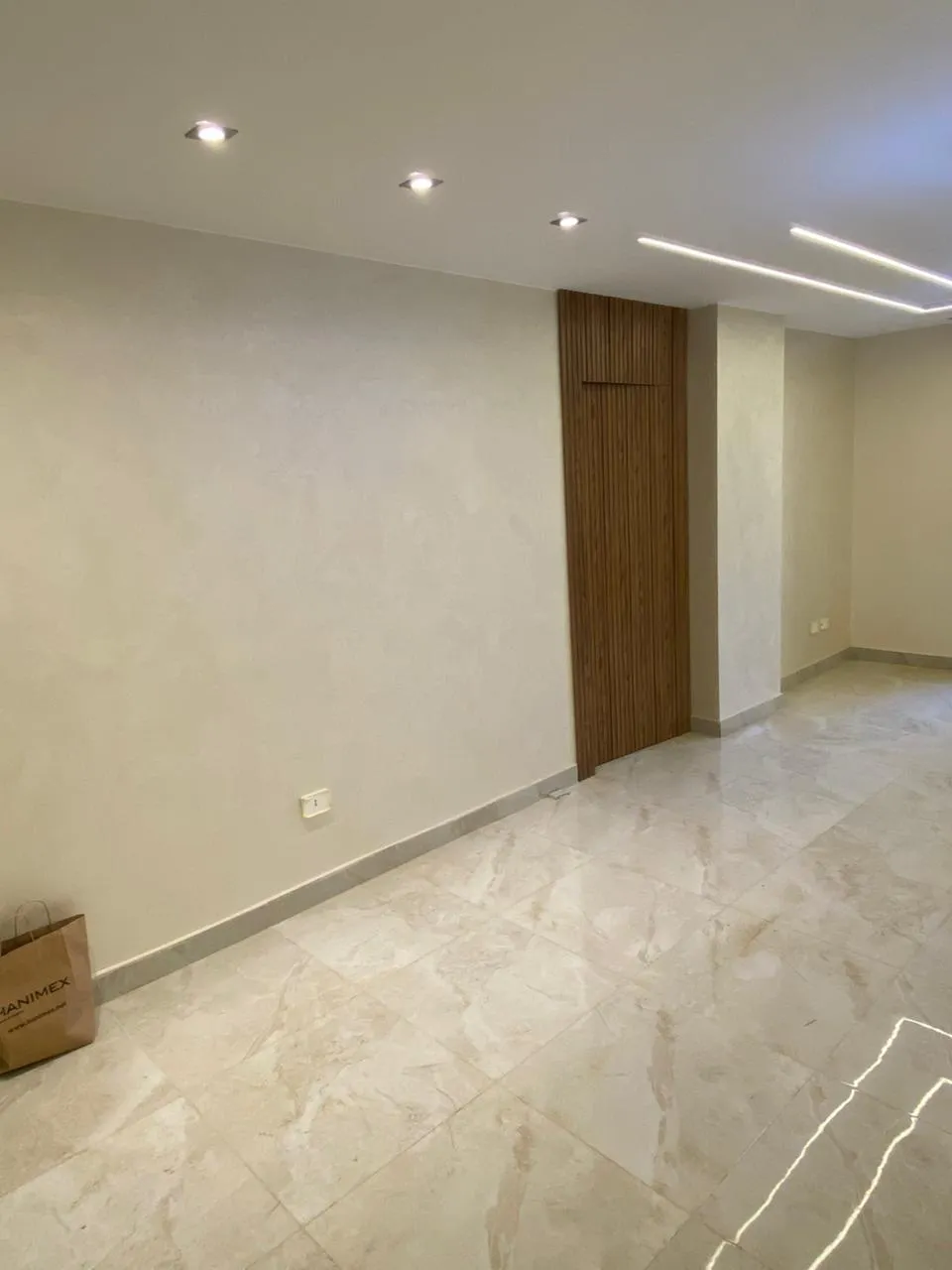  for sale in The Square in  of 0 m² with 0 bedrooms