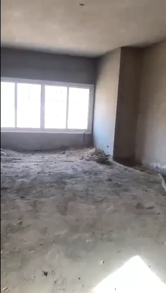  للبيع في هايد بارك في  بمساحة 0 م² تتكون من 0 غرف