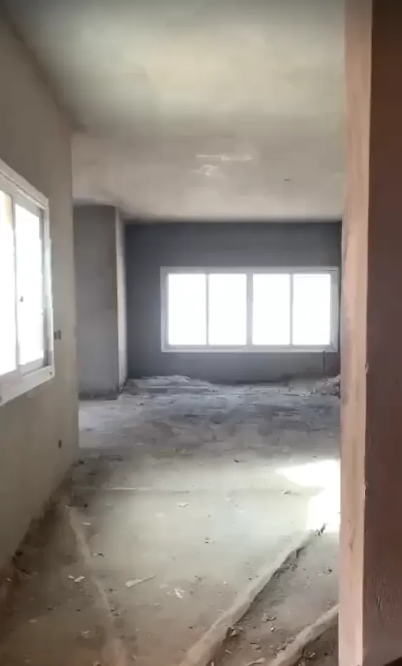  للبيع في هايد بارك في  بمساحة 0 م² تتكون من 0 غرف