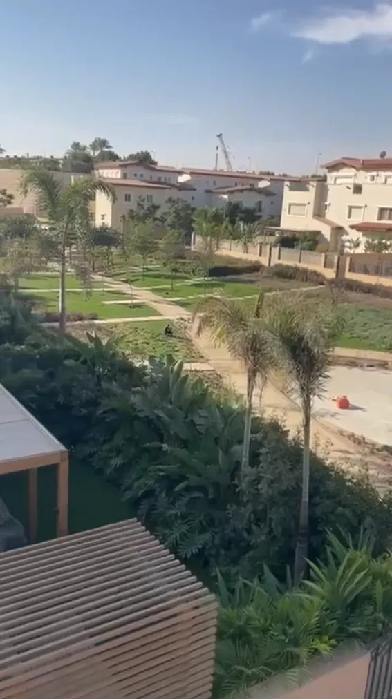  للبيع في هايد بارك في  بمساحة 0 م² تتكون من 0 غرف