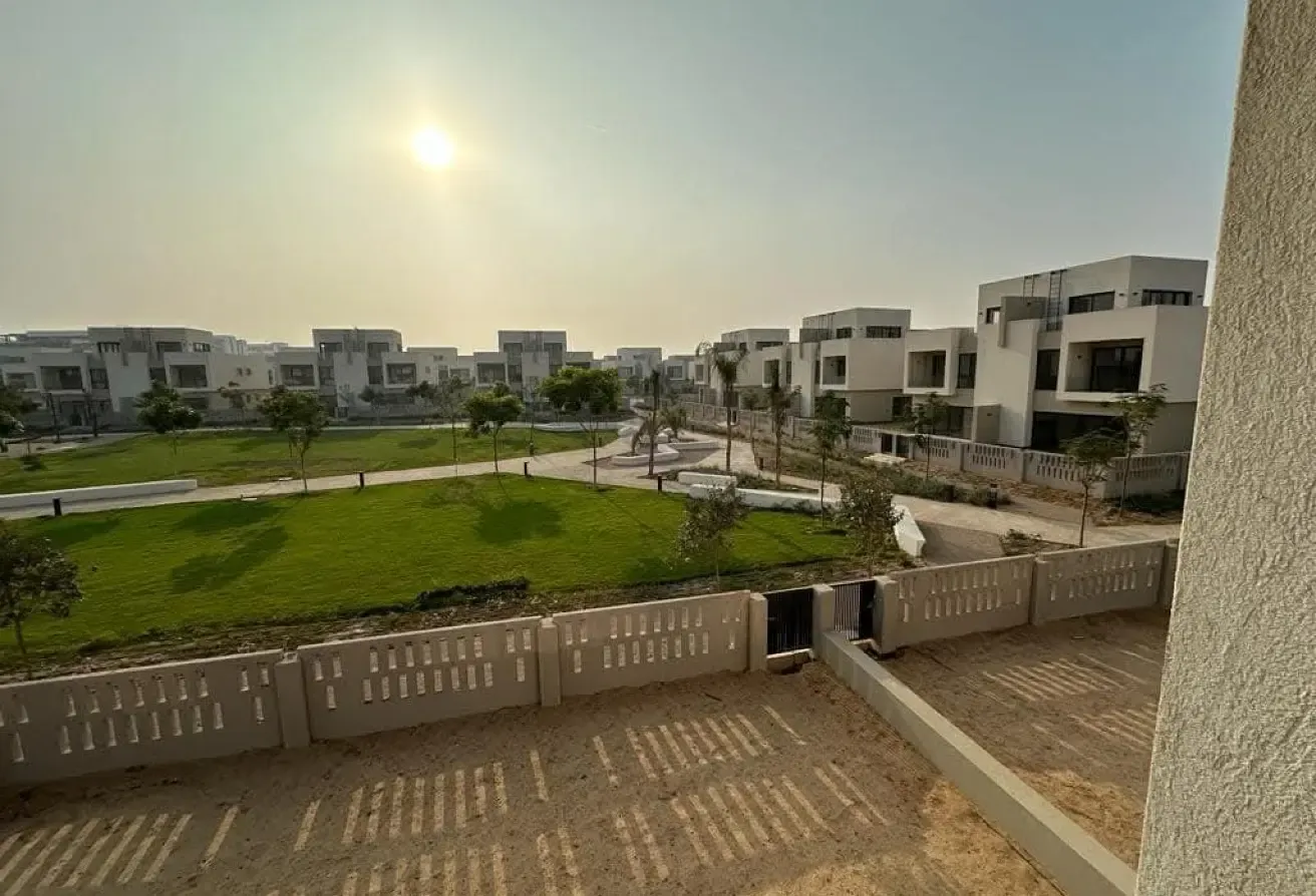  للبيع في البروج في  بمساحة 0 م² تتكون من 0 غرف