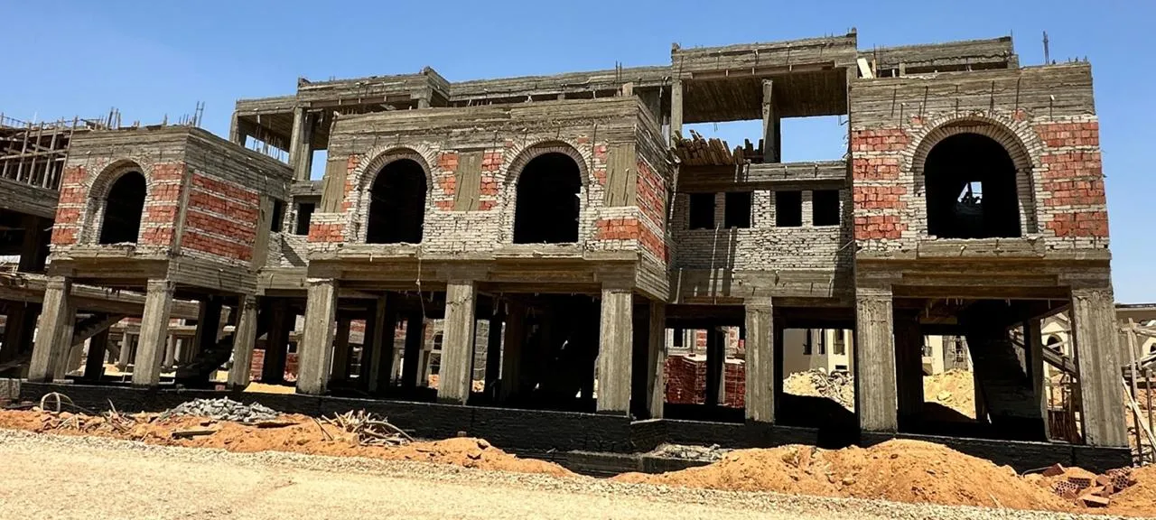  للبيع في سراي في  بمساحة 0 م² تتكون من 0 غرف