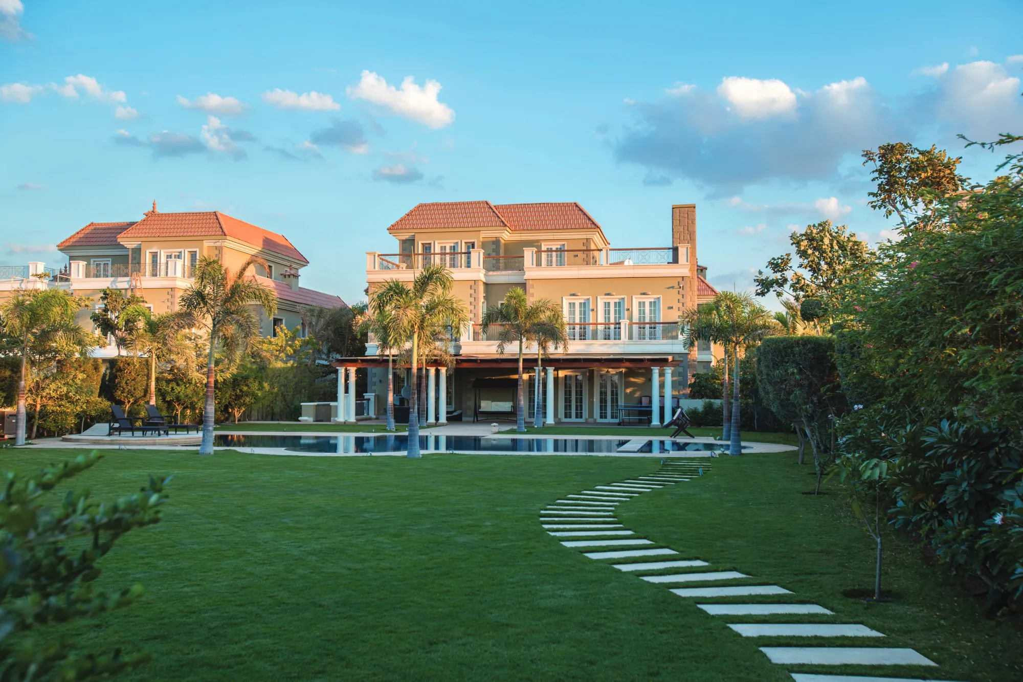  للبيع في كايرو فستيفال سيتي في  بمساحة 0 م² تتكون من 0 غرف