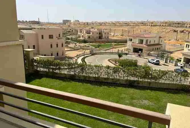 فيلا للبيع في أب تاون كايرو في مقطم بمساحة 0 م² تتكون من 6 غرف