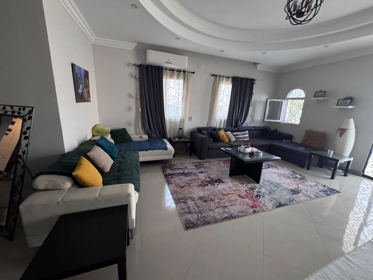  للبيع في جرانة في  بمساحة 0 م² تتكون من 0 غرف