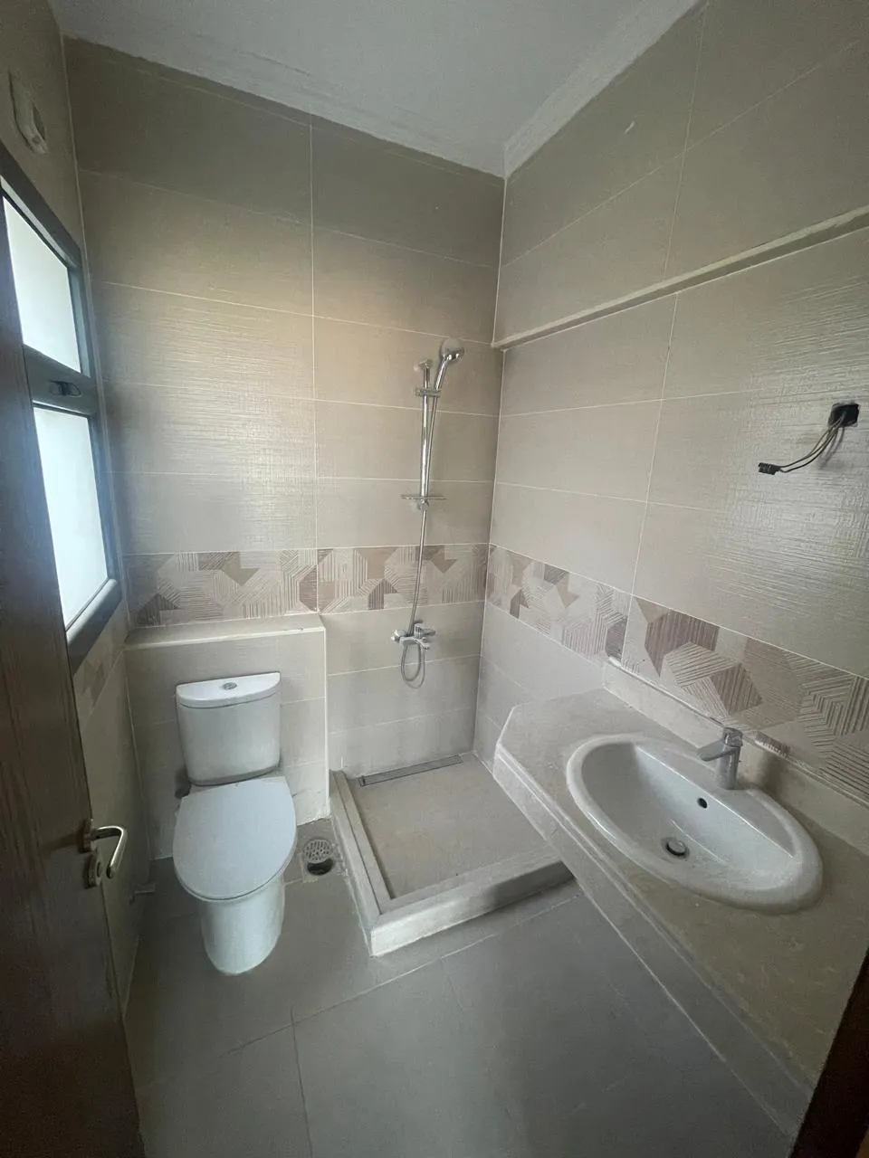  للبيع في مدينتي في  بمساحة 0 م² تتكون من 0 غرف