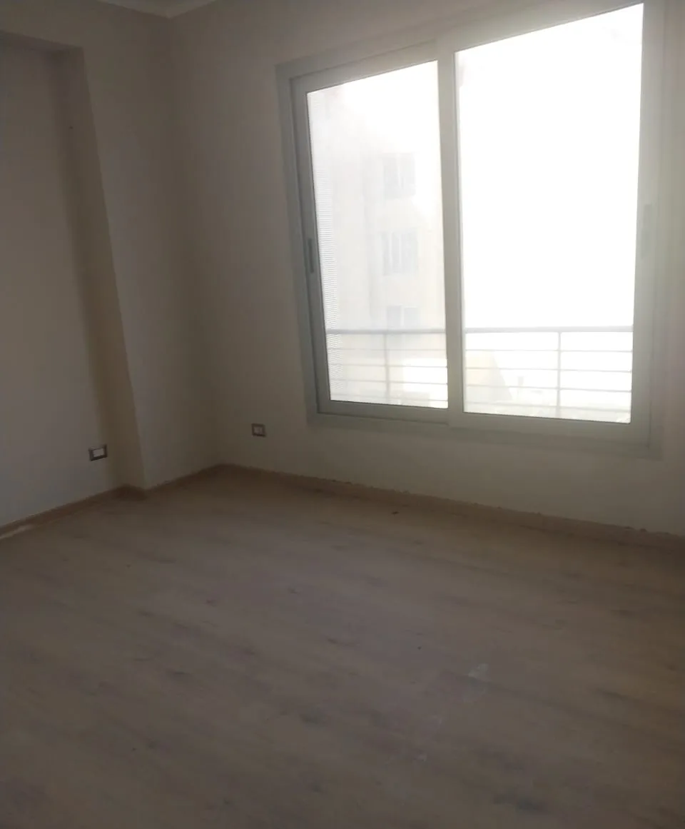 Apartment for sale in Palm Parks in 6th of October City of 154 m² with 2 bedrooms