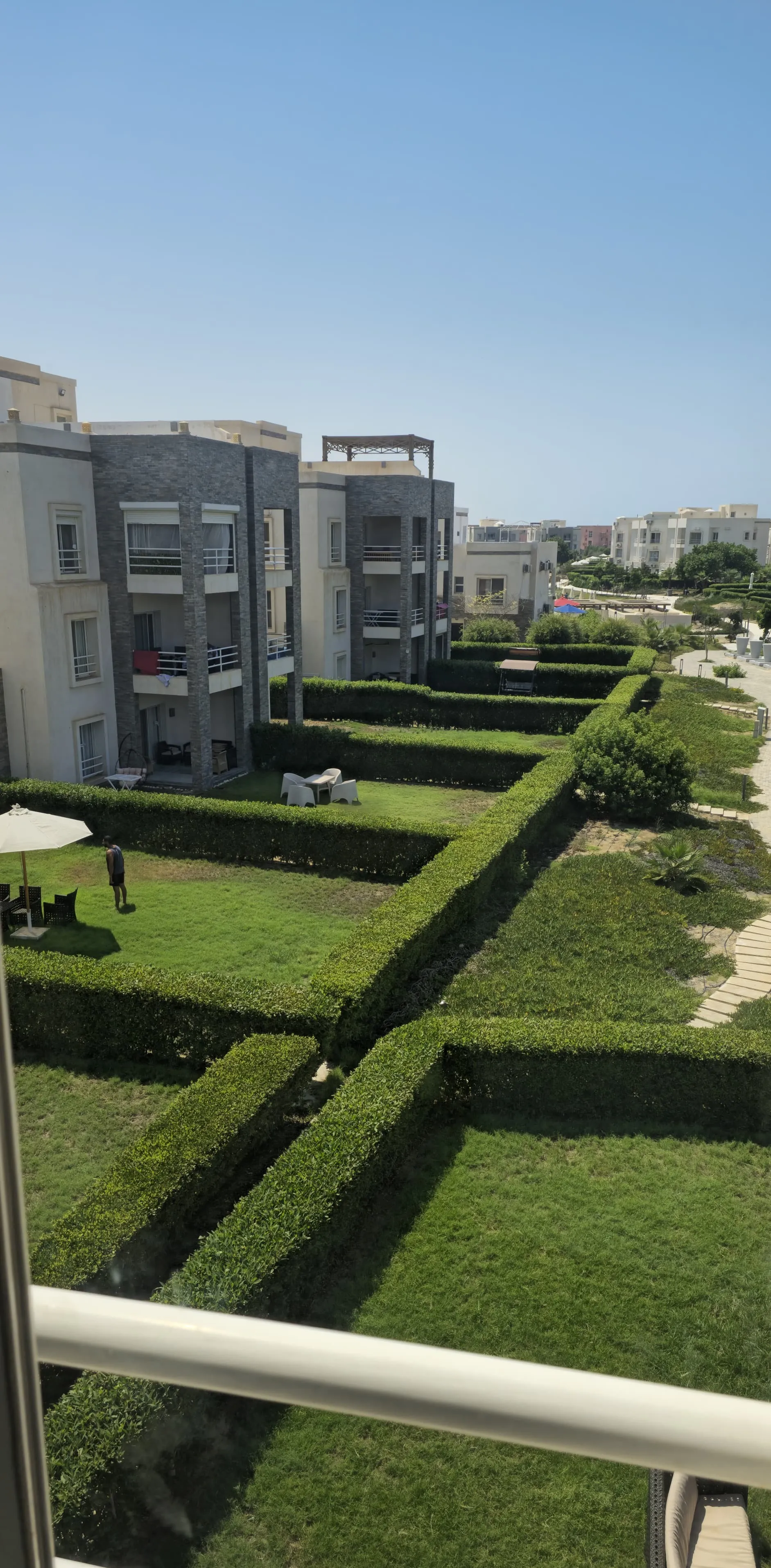  للبيع في أمواج في  بمساحة 0 م² تتكون من 0 غرف