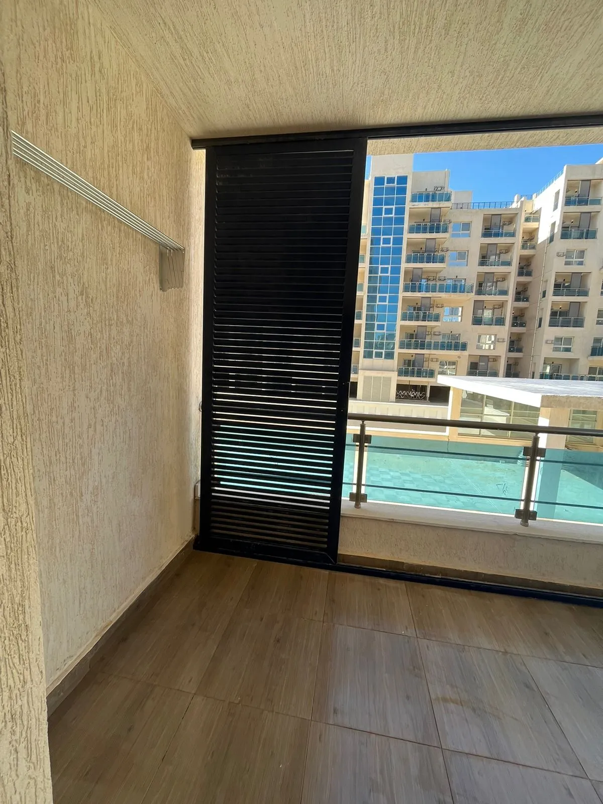  للبيع في داون تاون العلمين الجديدة في  بمساحة 0 م² تتكون من 0 غرف