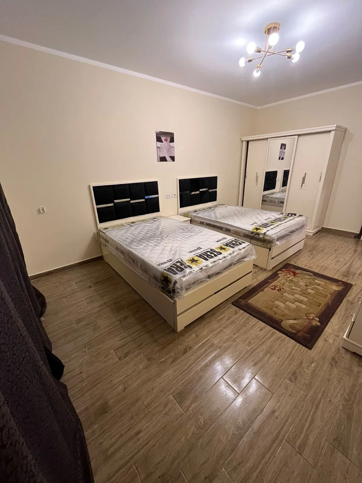  للبيع في داون تاون العلمين الجديدة في  بمساحة 0 م² تتكون من 0 غرف