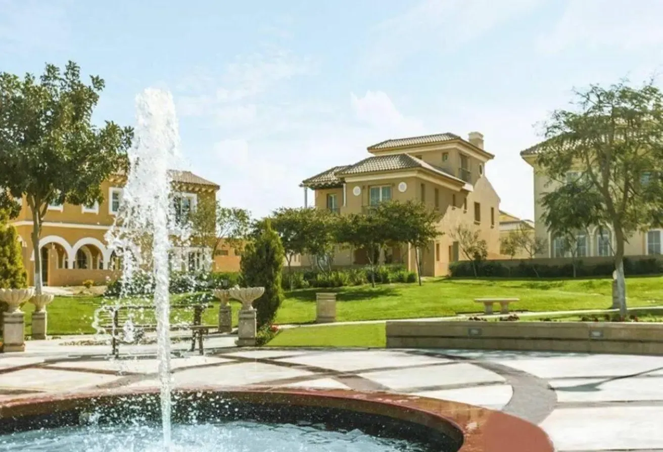  للبيع في بالم هيلز القاهرة الجديدة في  بمساحة 0 م² تتكون من 0 غرف