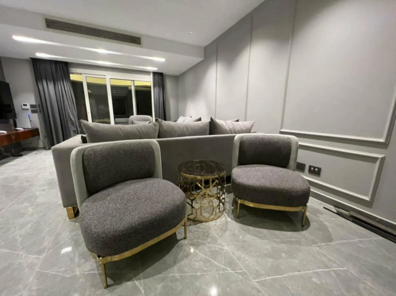  للبيع في ماونتن فيو هايد بارك في  بمساحة 0 م² تتكون من 0 غرف