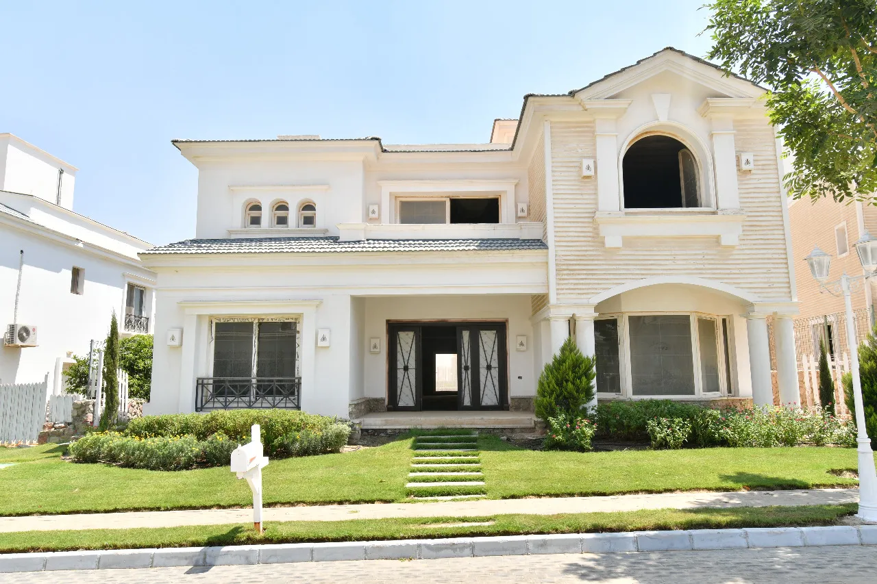 فيلا للبيع في ماونتن فيو 2 في القاهرة الجديدة بمساحة 0 م² تتكون من 5 غرف