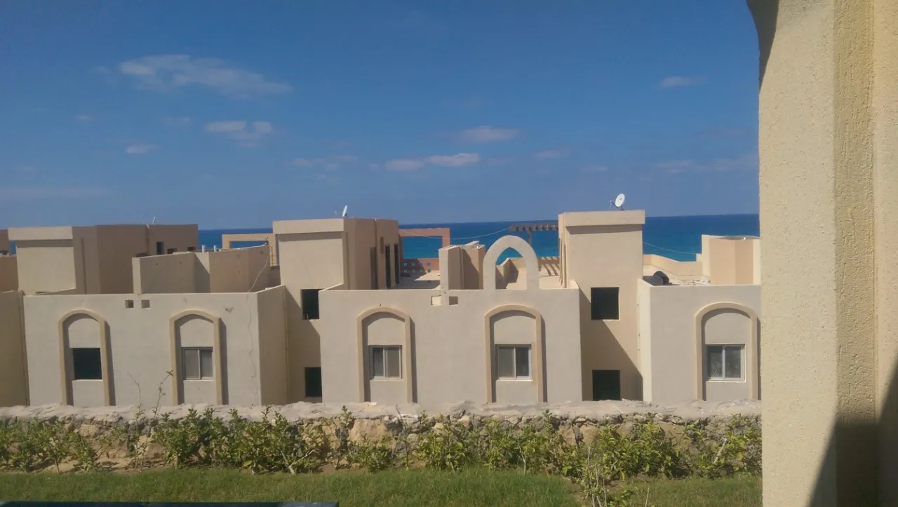 شاليه للبيع في اماريتس هايتس في الساحل الشمالي بمساحة 0 م² تتكون من 2 غرف