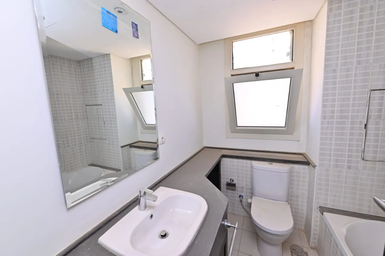  للبيع في أب تاون كايرو في  بمساحة 0 م² تتكون من 0 غرف