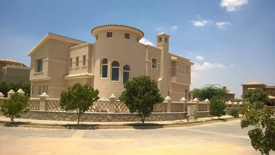 فيلا للبيع في بالم هيلز أكتوبر في مدينة السادس من أكتوبر بمساحة 0 م² تتكون من 4 غرف