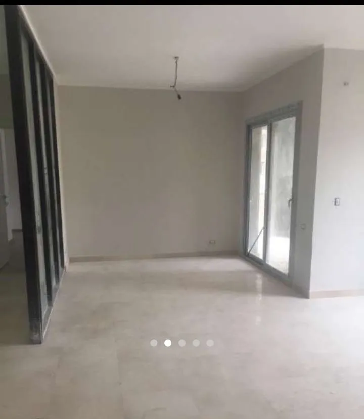  للبيع في ذا فيلدج جيت في  بمساحة 0 م² تتكون من 0 غرف