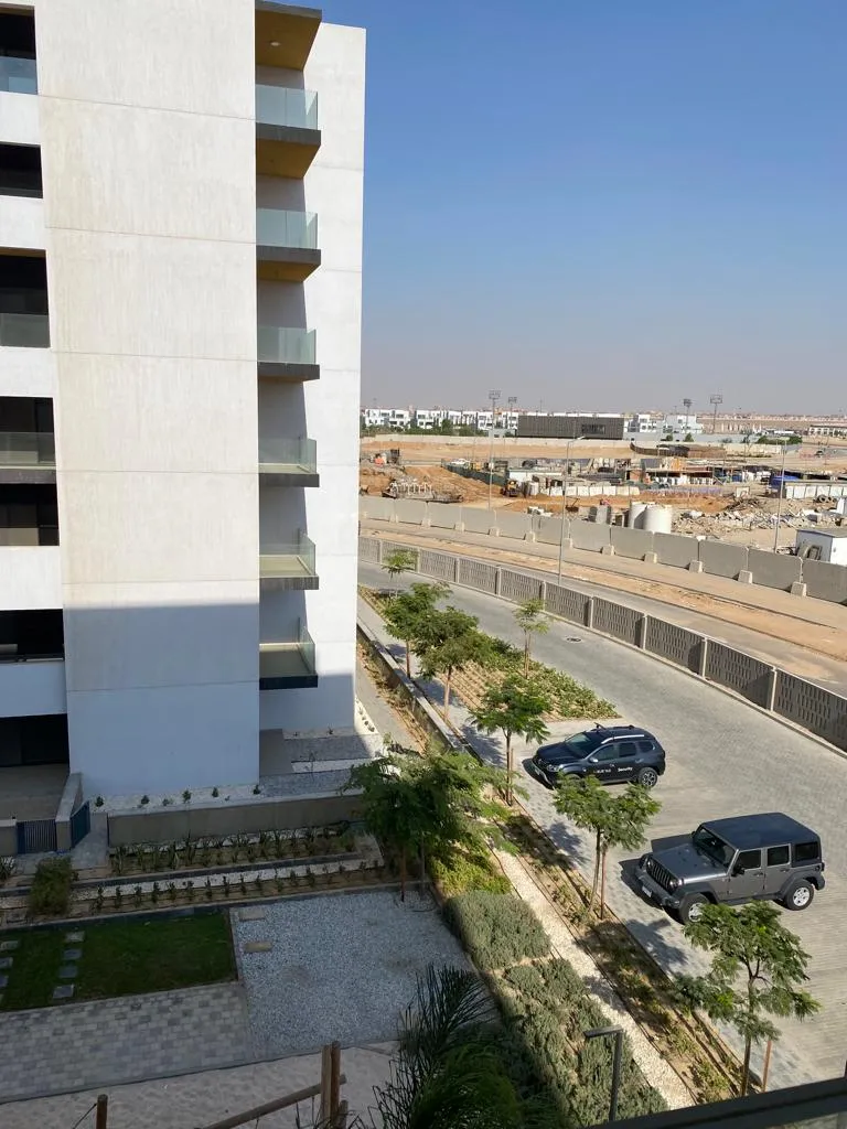 للبيع في البروج في بمساحة 0 م² تتكون من 0 غرف