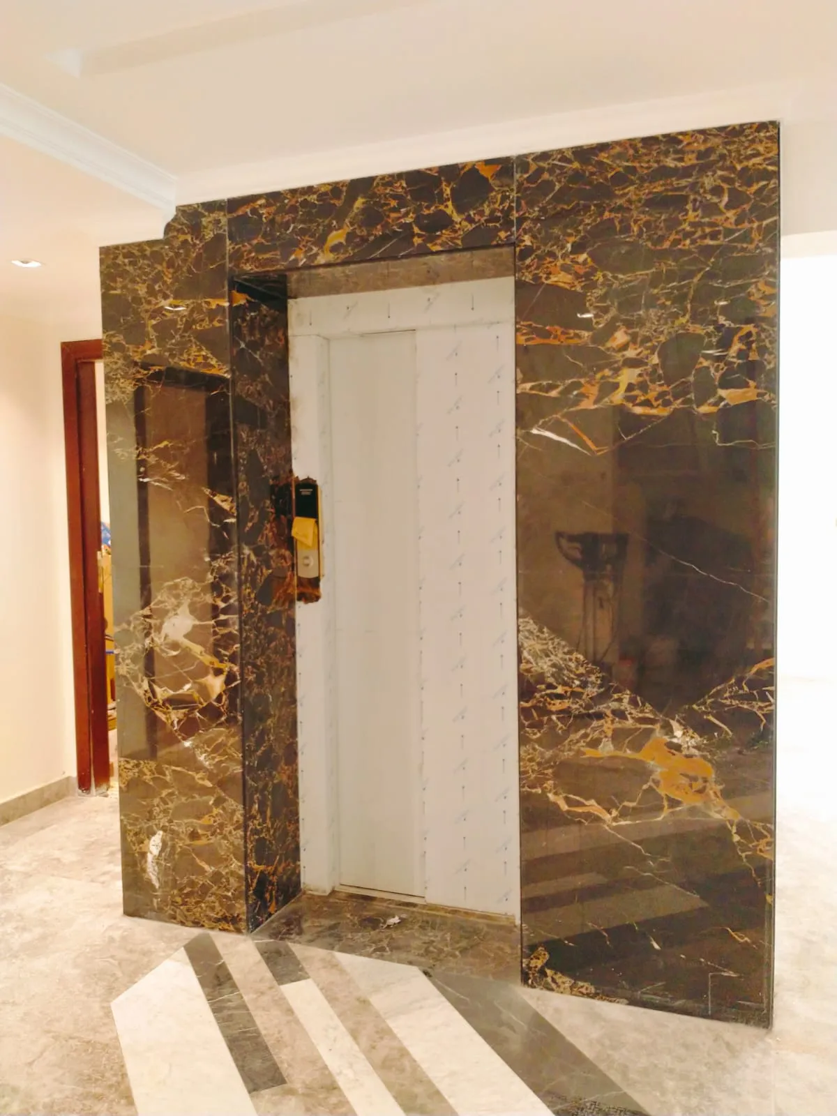  للبيع في قطامية جاردينز في  بمساحة 0 م² تتكون من 0 غرف