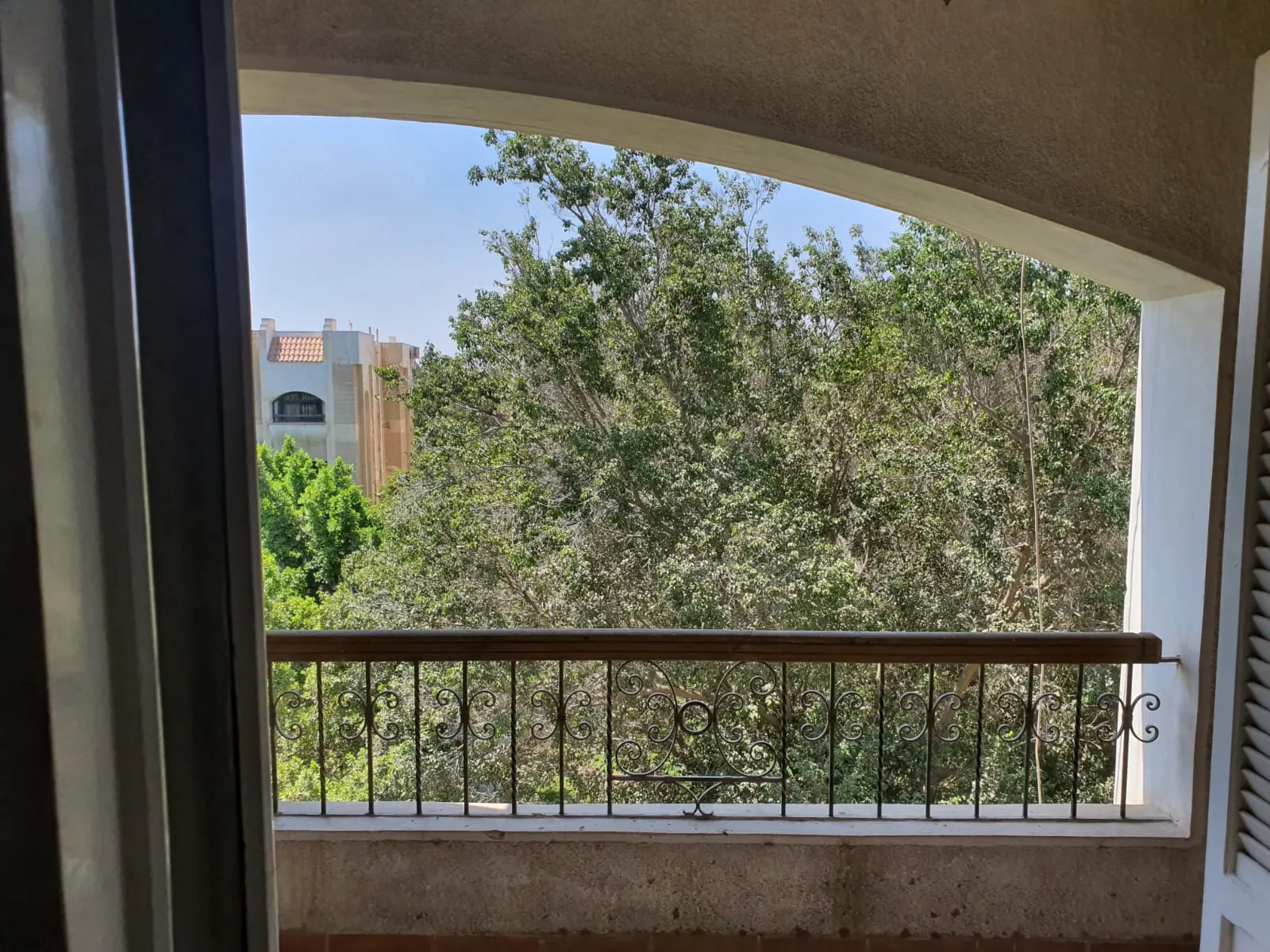  for sale in Beverly Hills in  of 0 m² with 0 bedrooms